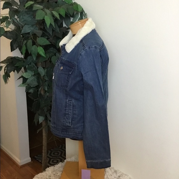 Madden Girl NYC Sherpa collar denim Jacket Large - Picture 3 of 16
